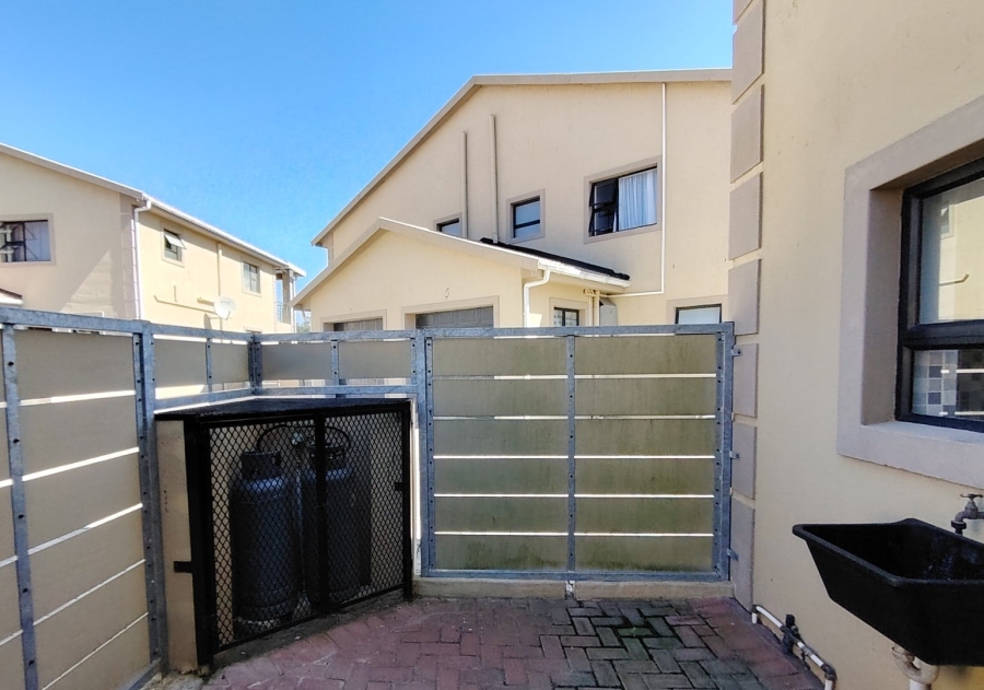 3 Bedroom Property for Sale in Heiderand Western Cape